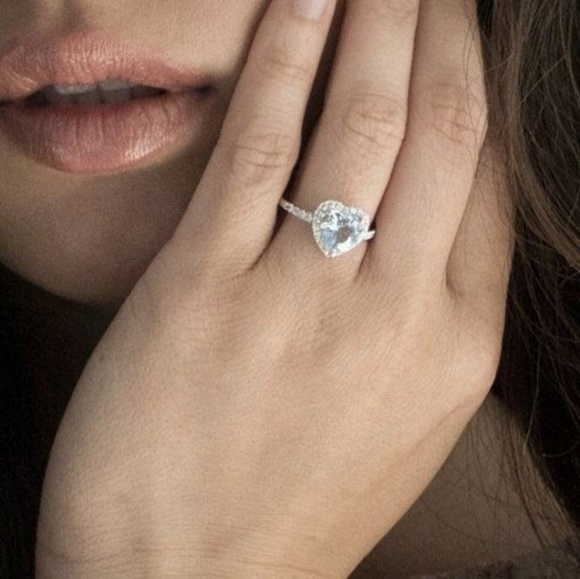 Heart Shape Ring - Picture 6 of 6